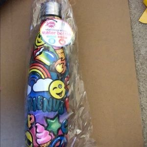 Stainless steel water bottle